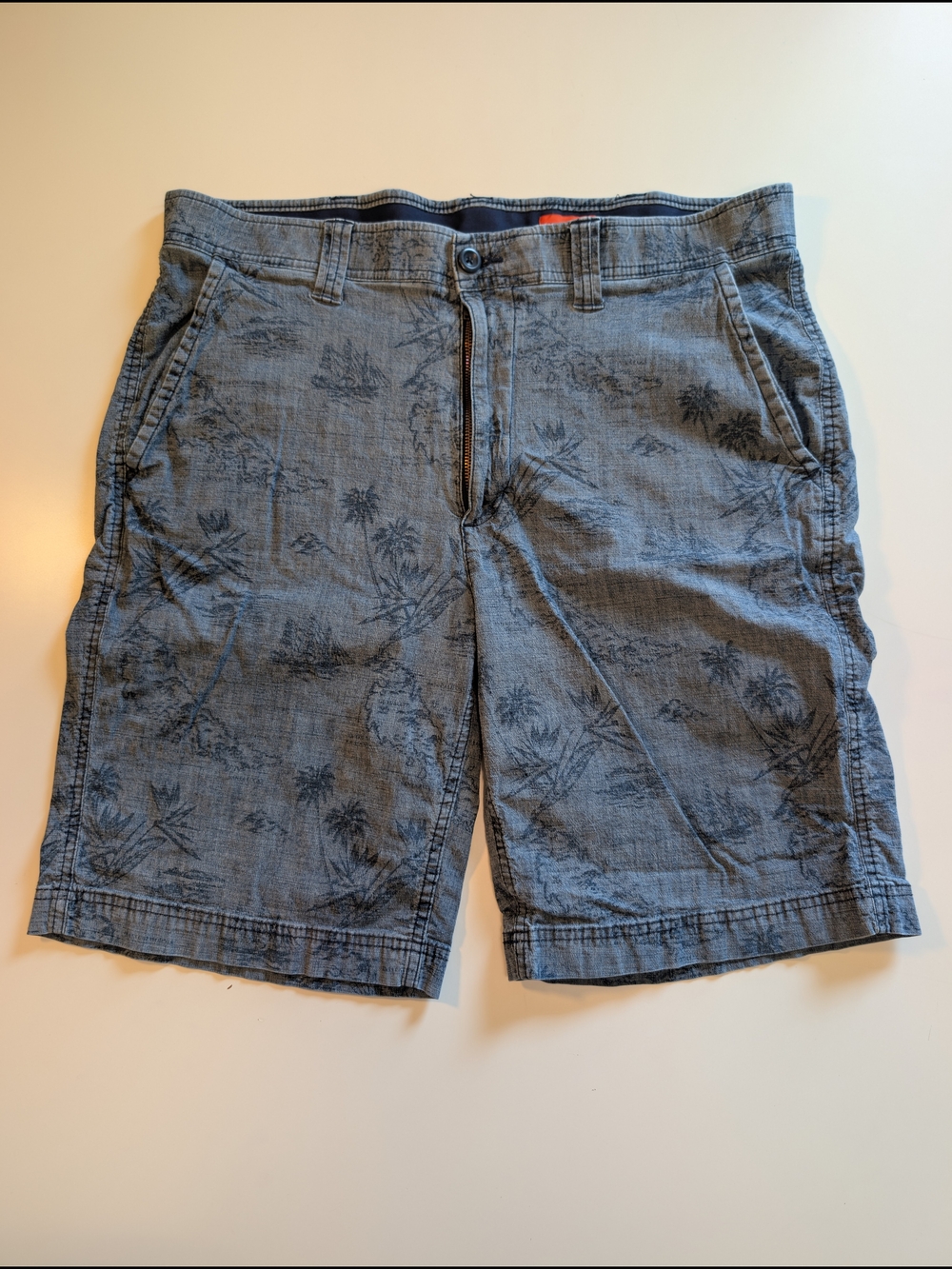 St John's Bay Mens Shorts 38 Blue Tropical Map Palm Tree Comfort Stretch Chino